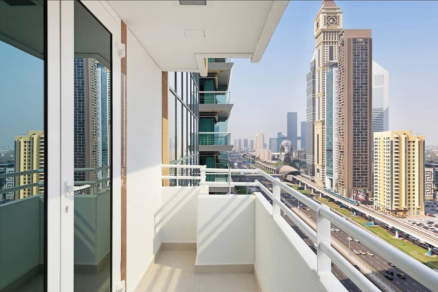 11 DXB10. jpg