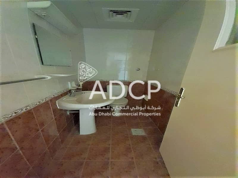 8 Flat2 guest bathroom. jpg
