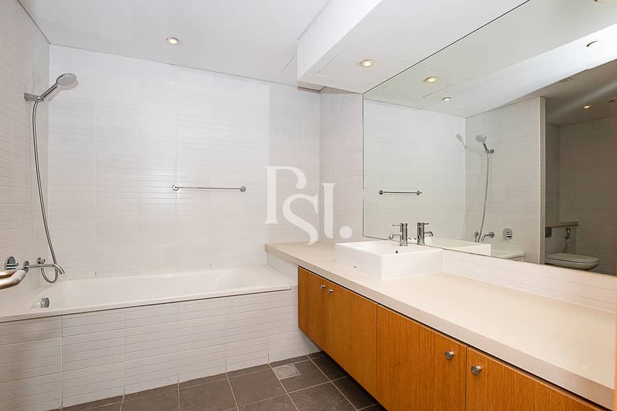 6 al-raha-beach-al-muneera-abu-dhabi-bathroom (3). JPG