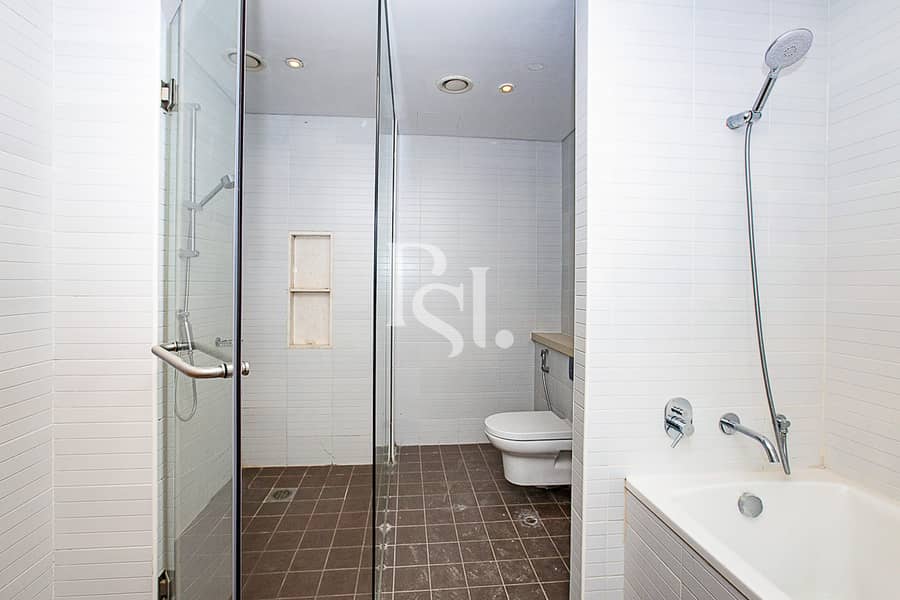 8 al-raha-beach-al-muneera-abu-dhabi-bathroom (1). JPG