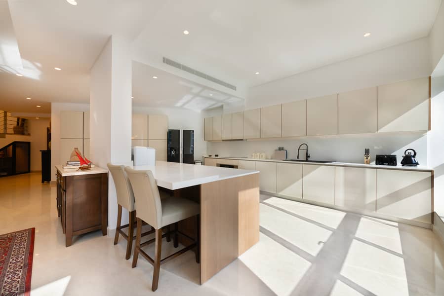 13 Bay central 14. jpg