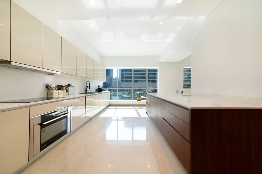 15 Bay central 16. jpg