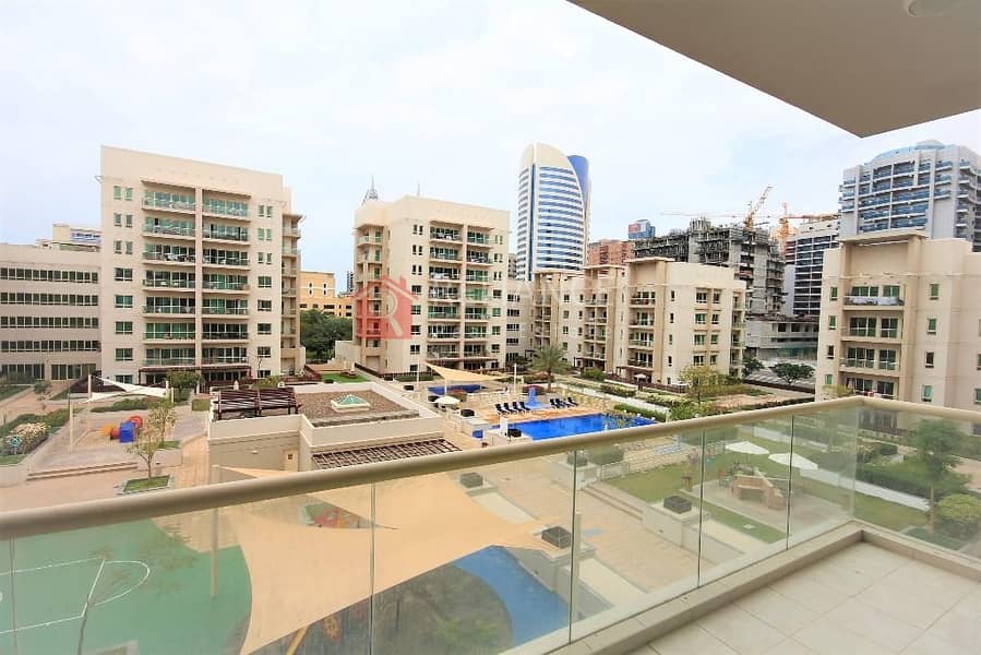 Vacant | 2 Bed + Study | Pool View | Well Kept Vacant | 2 Bed + Study | Pool View | Well Kept