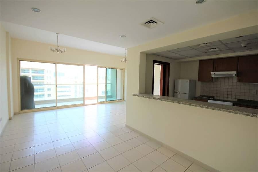 2 Vacant | 2 Bed + Study | Pool View | Well Kept