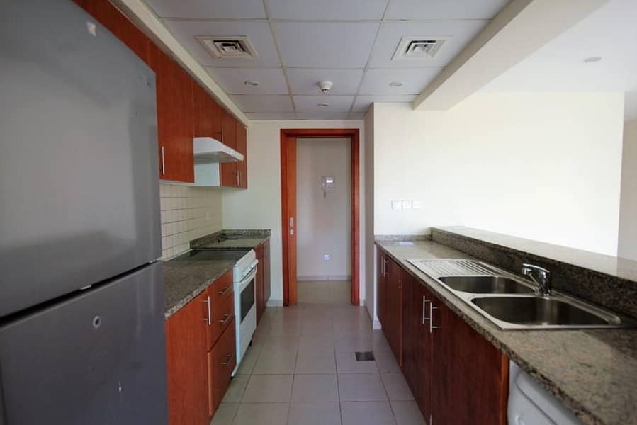 6 Vacant | 2 Bed + Study | Pool View | Well Kept