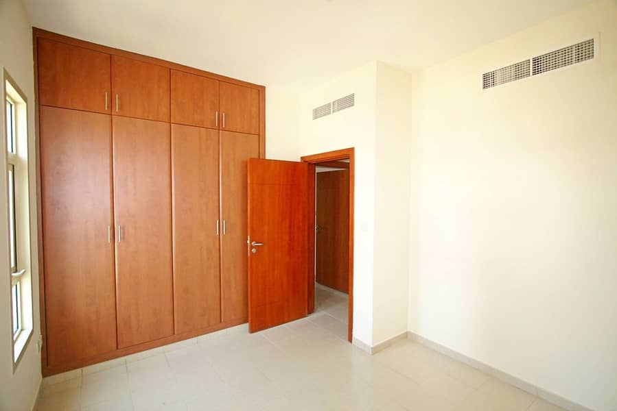 9 Vacant | 2 Bed + Study | Pool View | Well Kept