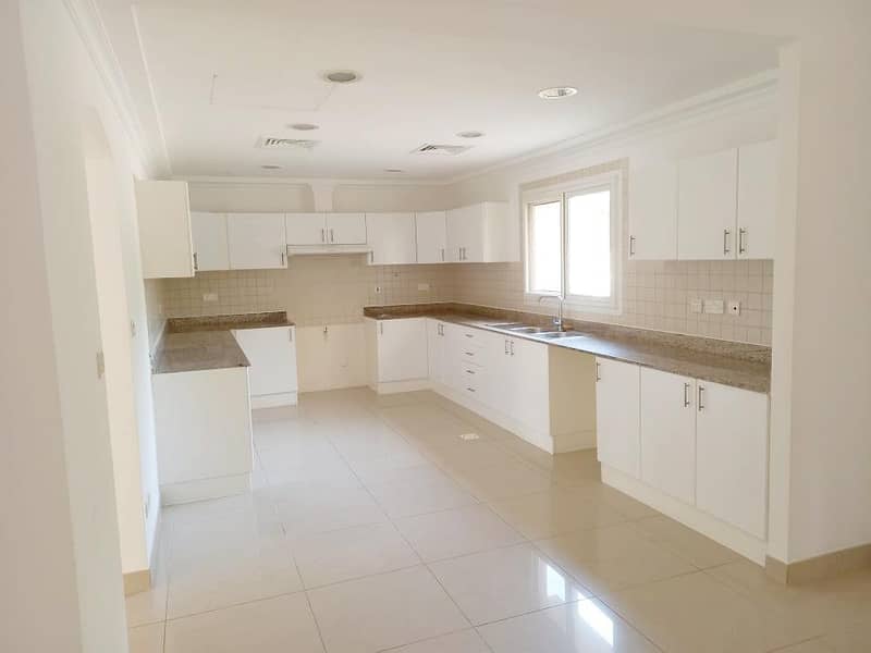 8 Street 14 | Meadows 9 | With Garden Plot | Large 4 Bedrooms