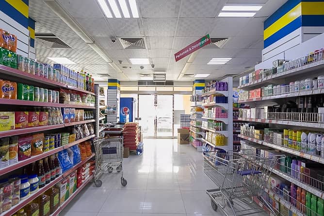 5 Main Road Profitable Supermarket for Investment