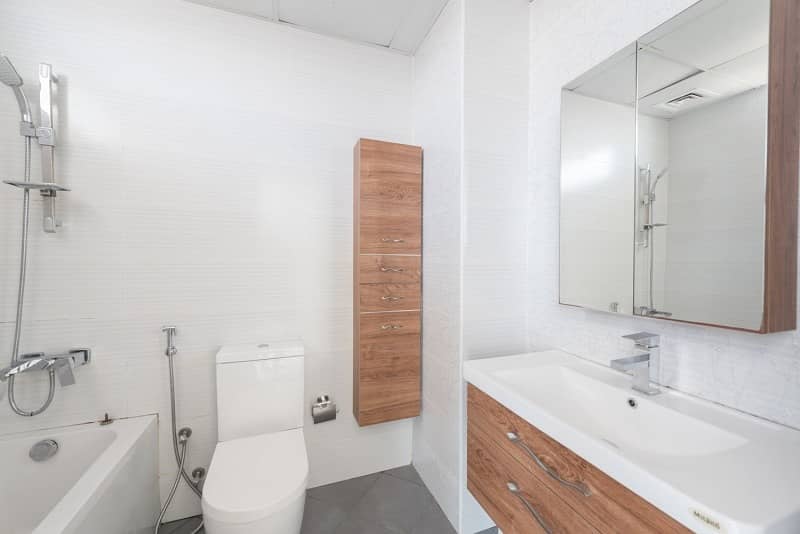 5 Spacious Modern Studio | With Kitchen Appliances | Available 1st October