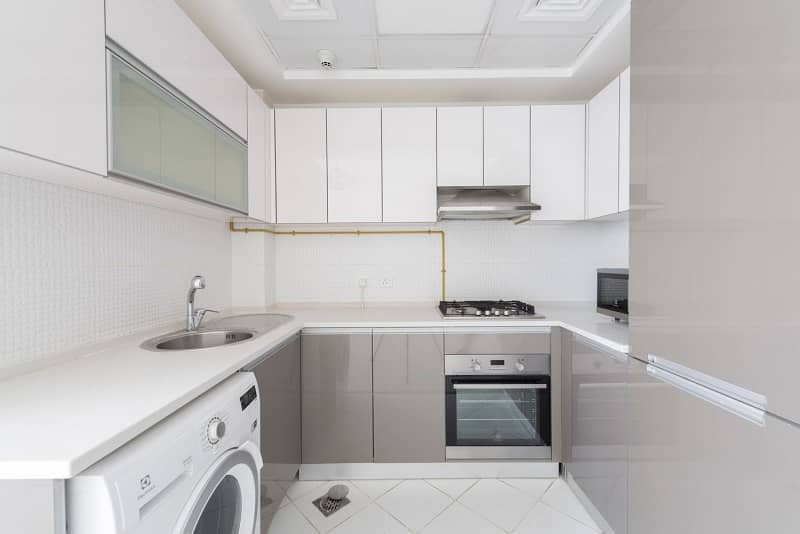 6 Spacious Modern Studio | With Kitchen Appliances | Available 1st October