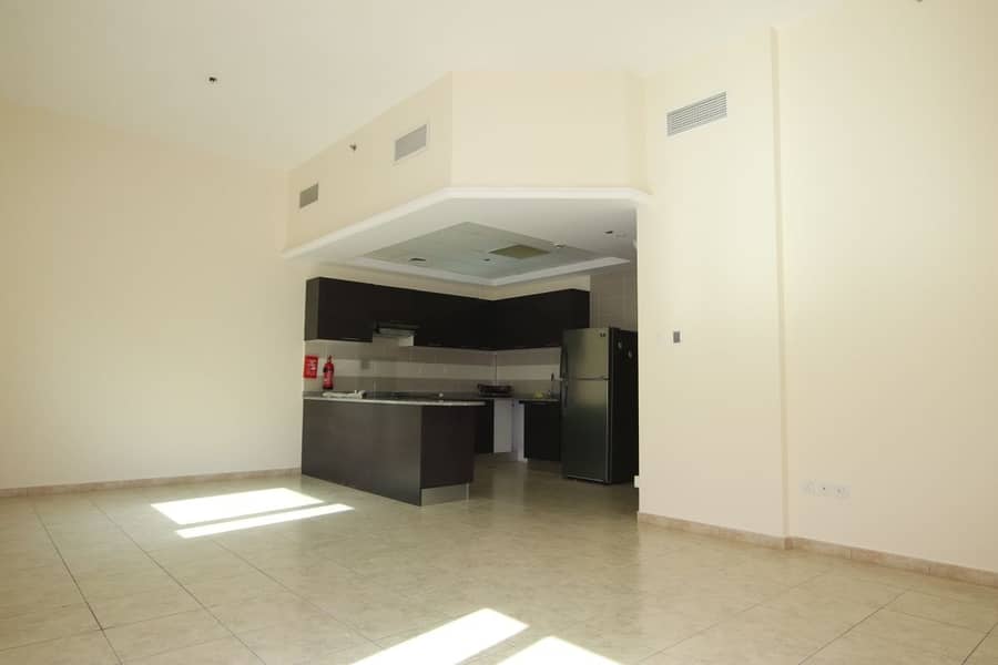11 Duplex 2Bedrooms | Unfurnished | Balcony | Pool View