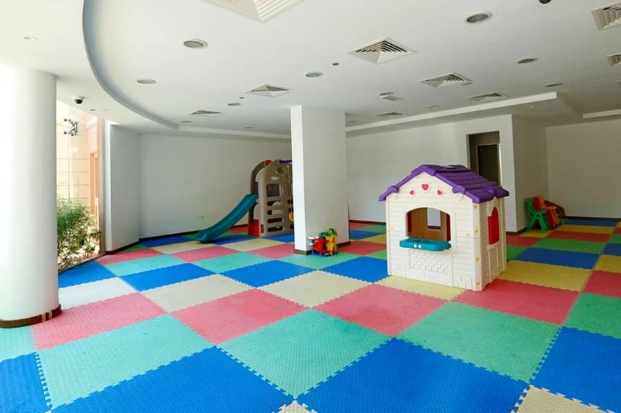 7 Good Sized 2Bedroom | With Balcony | Equipped Kitchen