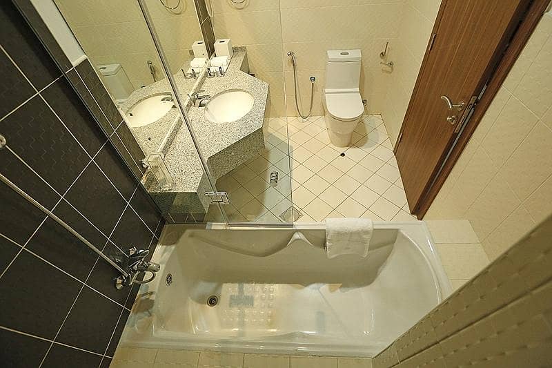 6 1BED+Balcony | Kitchen Fully Equipped |Unfurnished