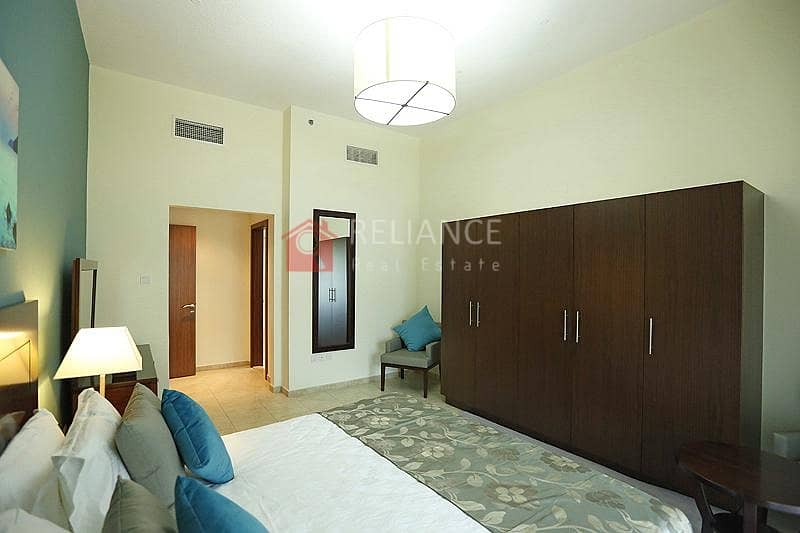 7 Fully Equipped Kitchen |Pool View | Middle Unit |1BR+Blcny