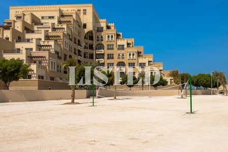 1 Bedroom Flat for Sale in Al Marjan Island, Ras Al Khaimah - Sea View | Gorgeous Huge Size Apartment | High ROI