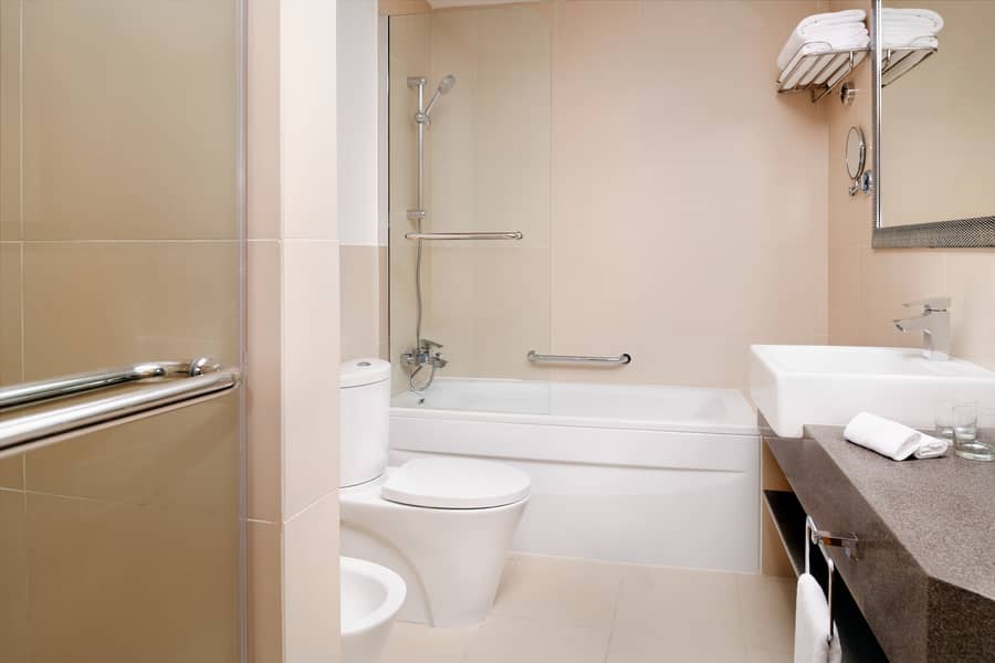 2 Three Bedroom Apartment_Bathroom. JPG