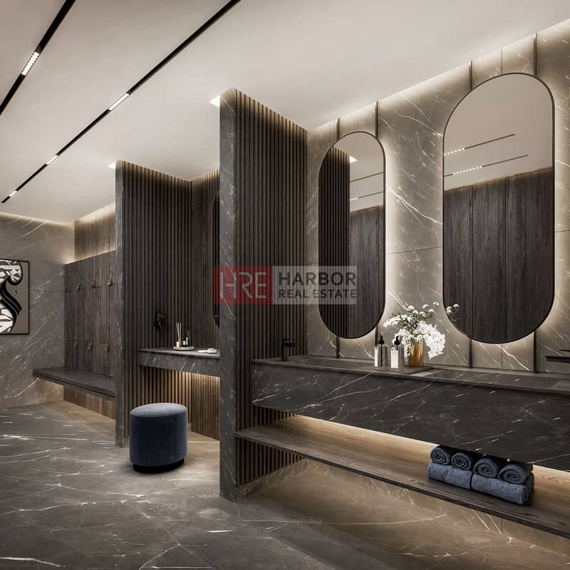 10 171 Garden Heights - Changing Room. jpg