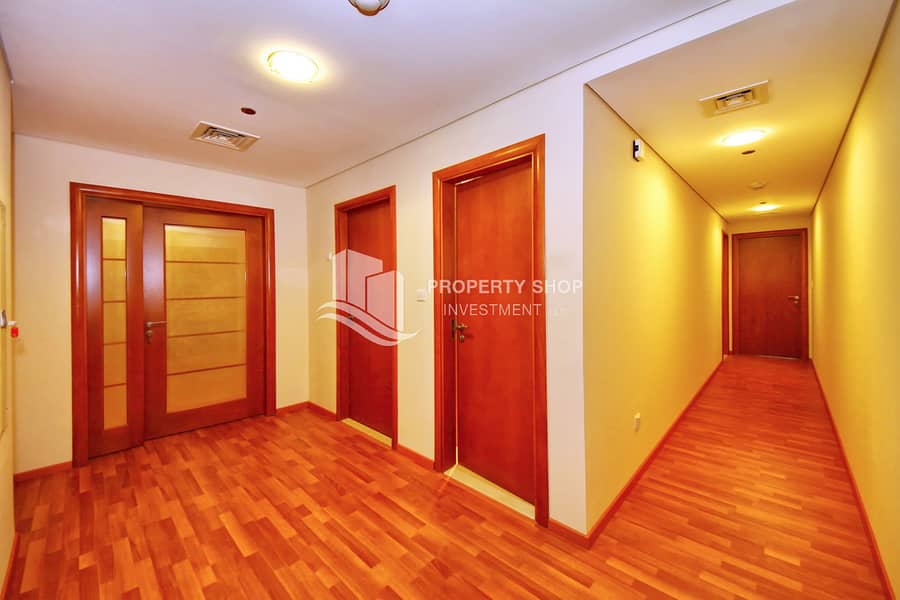 8 3-br-apartment-al-reem-island-shams-abu-dhabi-beach-tower-a-corridor. JPG