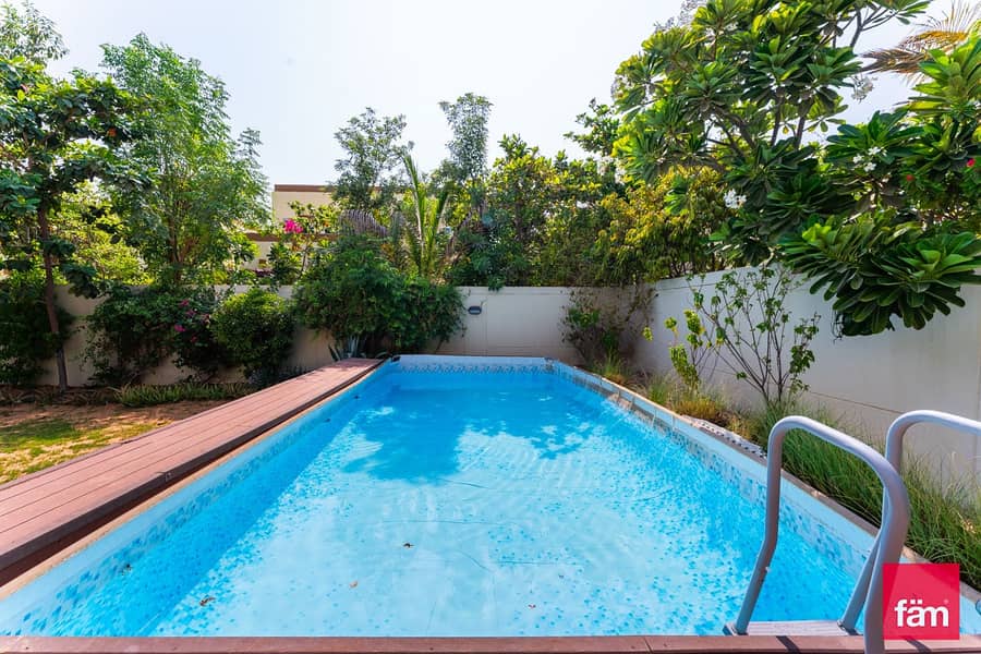 Vastu compliant | Vacant | Private pool