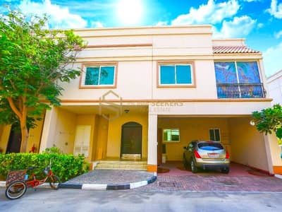 Beautiful Villa | 2 Garages | Moving Ready Today