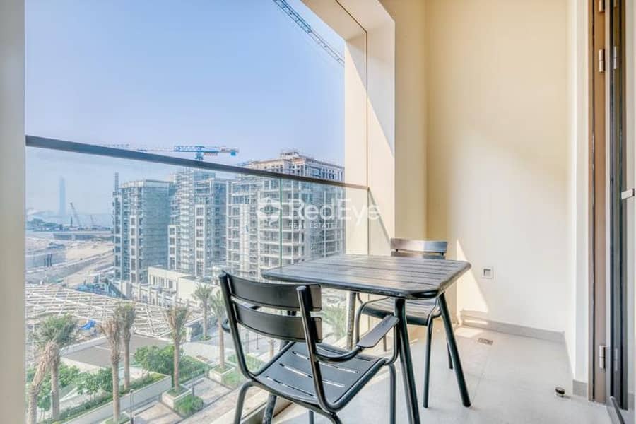 Luxury | Corner Unit | Canal View