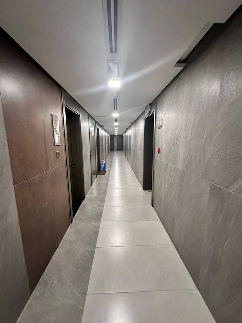 Stunning apartment 1 Bedroom apartment + sharing s/pool + available for rent in Barsha 1