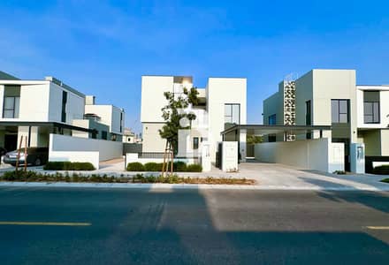 Handed Over | Single Row | Vastu compliant | Large