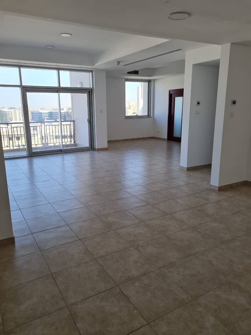 Duplex Type 3 Bedroom with Maids Room in Emaar Tower, Deira Duplex Type 3 Bedroom with Maids Room in Emaar Tower, Deira
