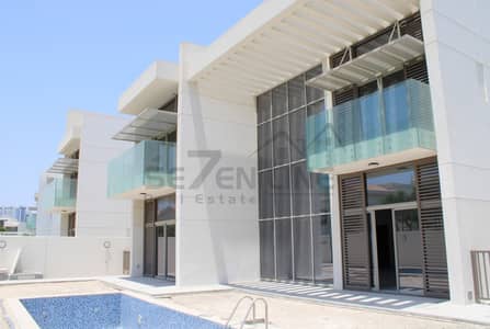 Vacant 4 Bed plus Maids Room Villa with Private Pool Vacant 4 Bed plus Maids Room Villa with Private Pool