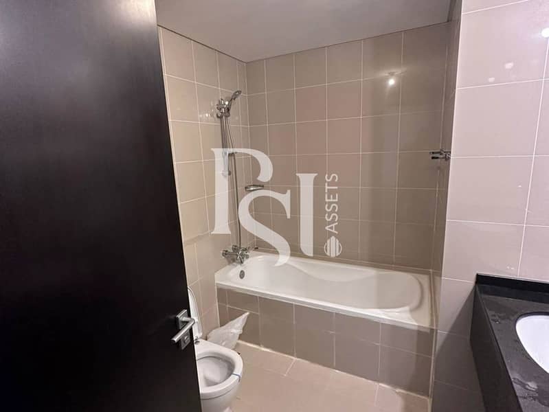 9 rak tower-1Bedroom -reem island (3). jpg