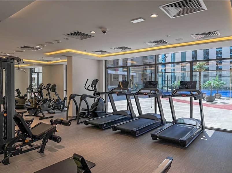 12 Gym LH. jpg