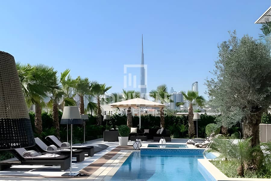 Huge Layout | Ultra Luxurious Villa | Burj View