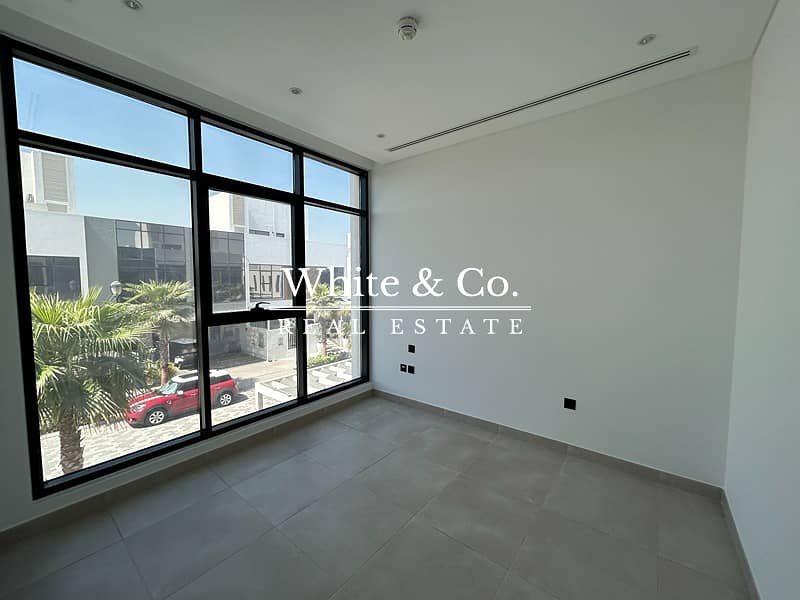 Corner Unit | Private Pool | Available