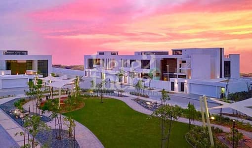 Elegant & Luxurious Villa at West Yas 5BR T3C2 Type. Elegant & Luxurious Villa at West Yas 5BR T3C2 Type.