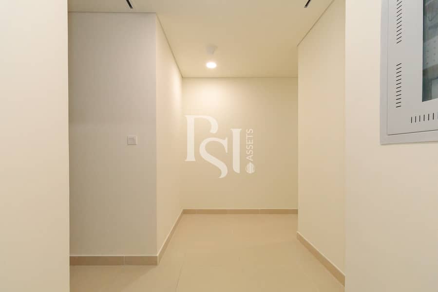 9 pearl-residence-saadiyat-island-abu-dhabi-hallway (2). jpg