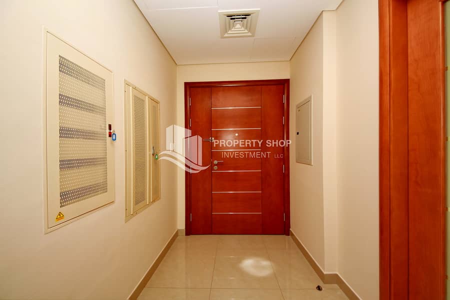 10 2-br-apartment-al-reem-island-shams-abu-dhabi-beach-tower-b-foyer. JPG