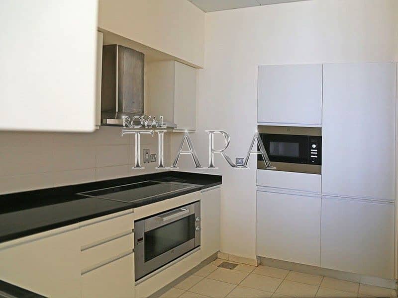 8 Kitchen. jpg