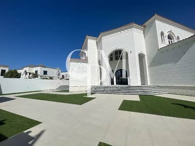 5 Bedroom Villa for Sale in Khalifa City, Abu Dhabi - 0a3b64e9-10c4-4474-bd14-75f2c7b809c9. jpeg