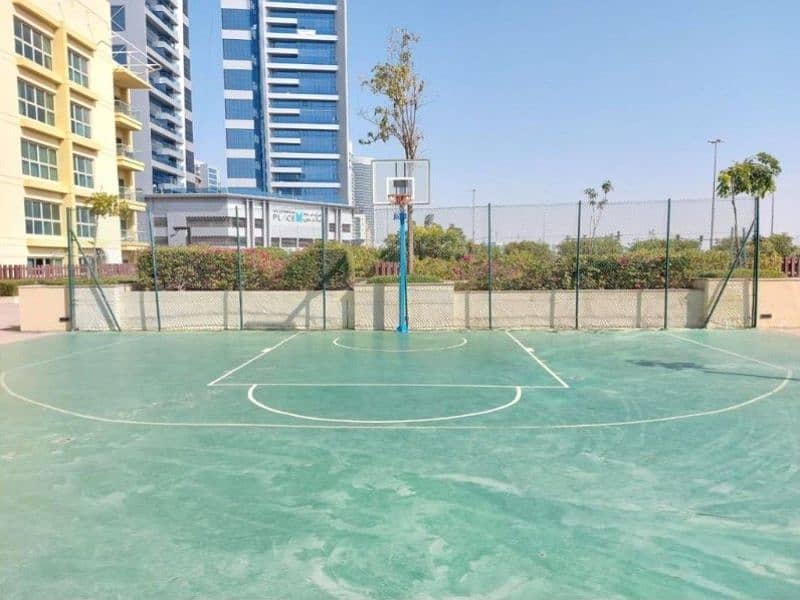 12 amenities 2. jpg