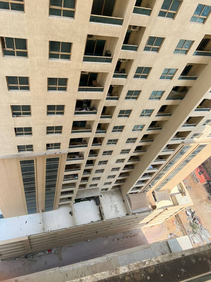 12 buildingside_view. jpg