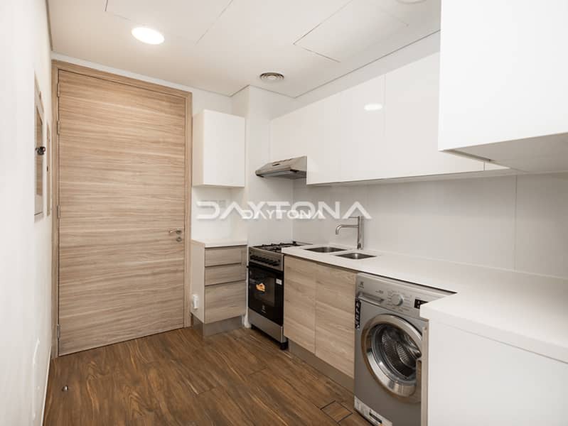 PRIME LOCATION | LUXURIOUS | VACANT