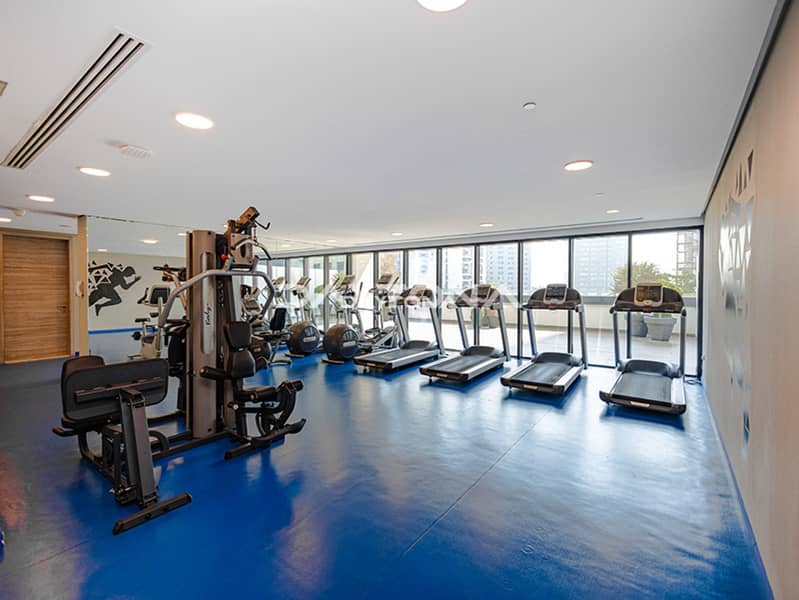 PRIME LOCATION | LUXURIOUS | VACANT - Image 15