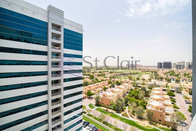 Exclusive Spacious 1 Bed | Golf Course View