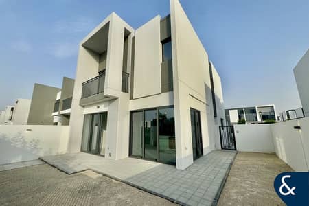 4 Bedroom Villa for Sale in Dubailand, Dubai - Single Row | Close To Park | VOT