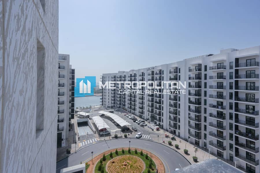 Canal-Ferrari World View|2 Bedroom|Great Amenities