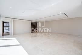 Majestic 5 Bedroom Villa | Close to the Beach