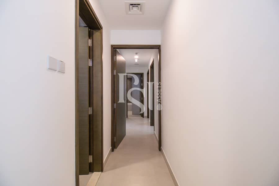 9 c1-tower-najmath-al-reem-island-abu-dhabi-hallway (2). JPG