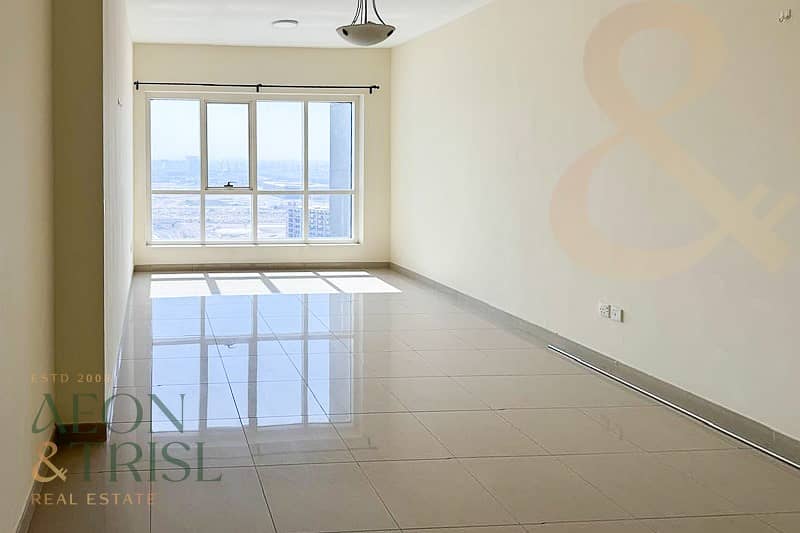 Spacious layout | Ideal Location | High Floor