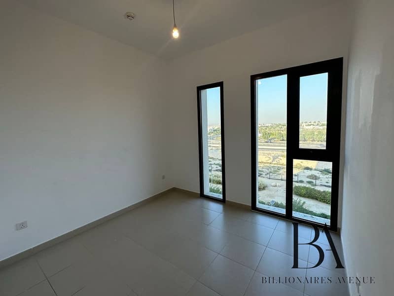 Unfurnished l 1bed l Available from November