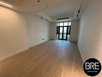 Fully Upgraded | Vacant | Prime Location